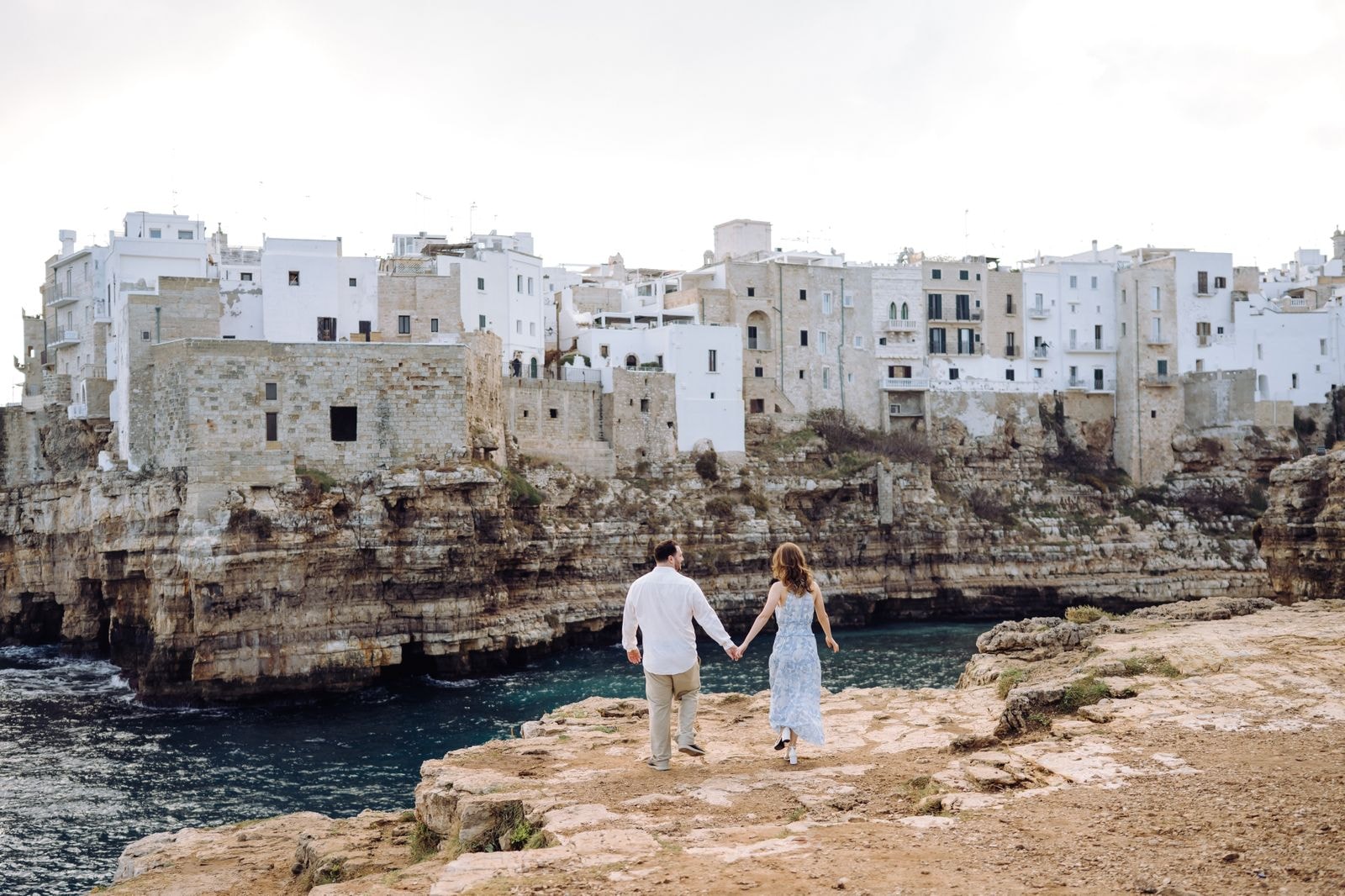 Carol e Alexandre em Polignano a Mare, Puglia, Itália